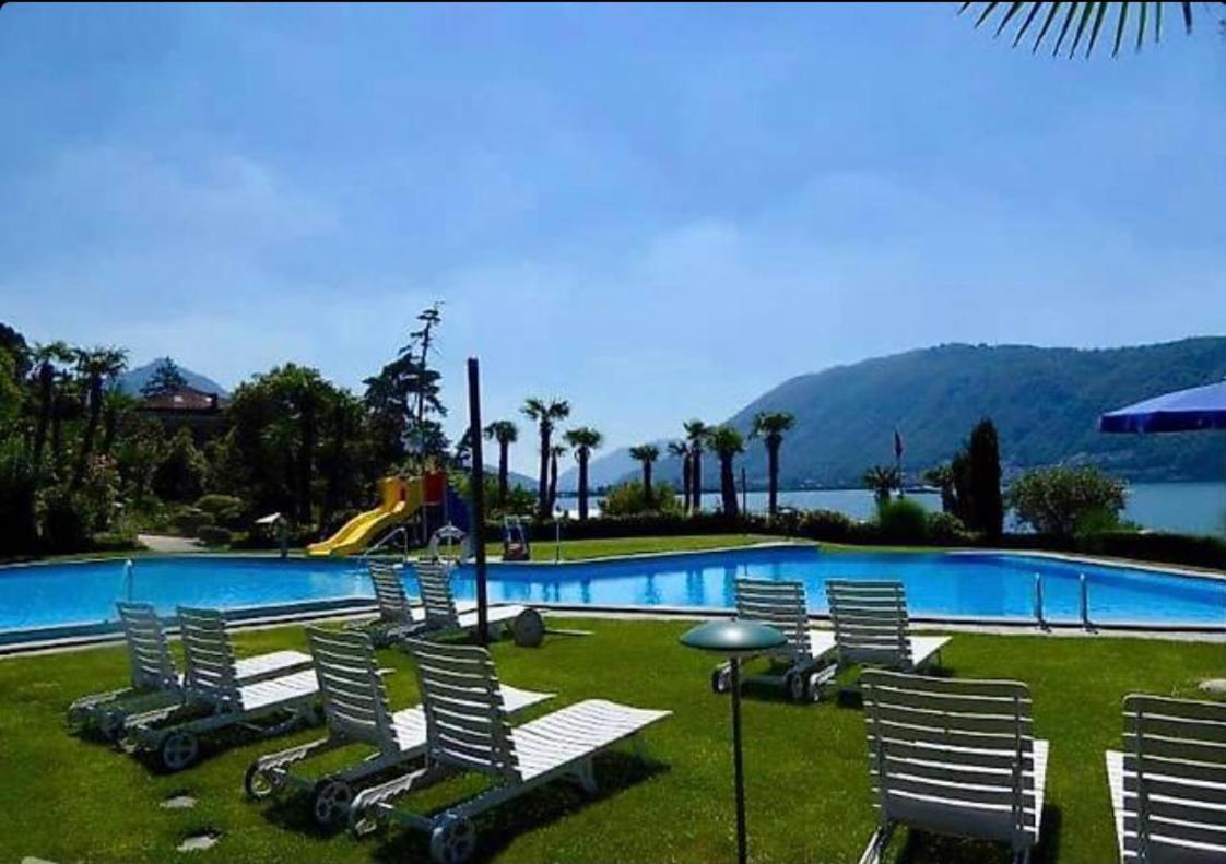 Holiday On The Lake Lugano Bissone Bagian luar foto